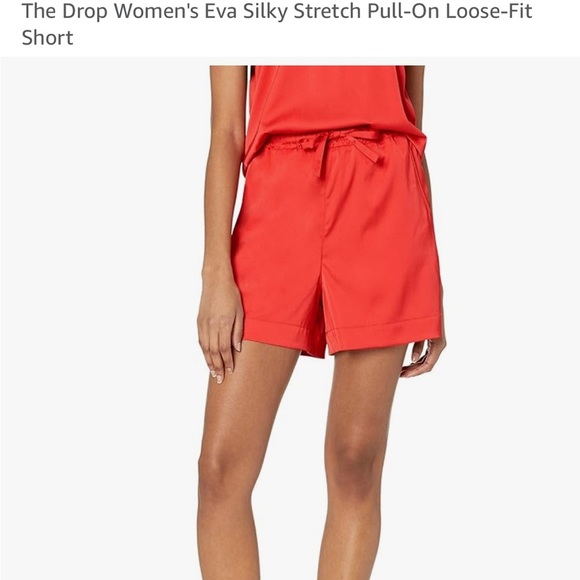NWT Women's Red Silky Stretch Shorts - Picture 1 of 3